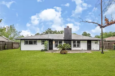 320 Burnett Drive, Baytown, TX 77520 - Photo 22