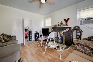 1308 Hughes St, Houston, TX 77023 - Photo 6
