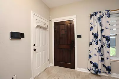 7985 Saint Louis Street, Houston, TX 77028 - Photo 6