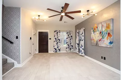 7985 Saint Louis Street, Houston, TX 77028 - Photo 8