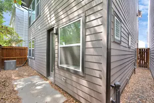 705 Strawberry Pines Ct, Houston, TX 77009 - Photo 38