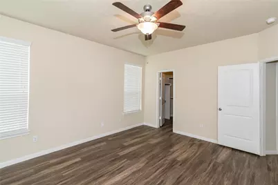 9522 Yellow Rose Drive, Texas City, TX 77591 - Photo 8