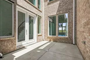 8607 Blue Grotto Ln, Manvel, TX 77583 - Photo 2