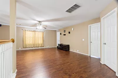 10306 Logan Bridge Lane, Sugar Land, TX 77498 - Photo 16