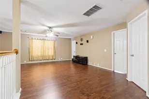 10306 Logan Bridge Ln, Sugar Land, TX 77498 - Photo 16