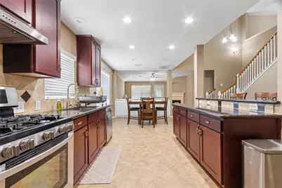 10306 Logan Bridge Lane, Sugar Land, TX 77498 - Photo 6