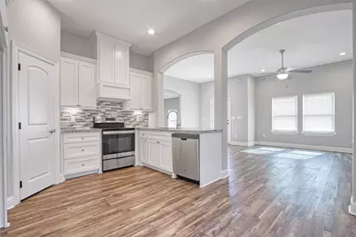 1206 N Avenue L, Freeport, TX 77541 - Photo 8