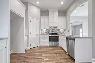 1206 N Avenue L, Freeport, TX 77541 - Photo 6