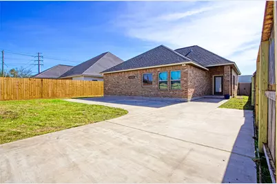 1206 N Avenue L, Freeport, TX 77541 - Photo 28