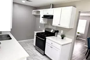 903 Roper St, Houston, TX 77034 - Photo 8