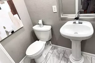 903 Roper St, Houston, TX 77034 - Photo 14