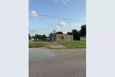 3 S Westward Street, Texas City, TX 77591 - Photo 4