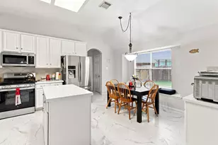 10414 Raybrook Ln, Houston, TX 77089 - Photo 8