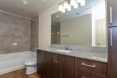 2930 Plum Creek Lane #307, Houston, TX 77087 - Photo 10