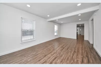1015 E 32nd Street, Houston, TX 77022 - Photo 6