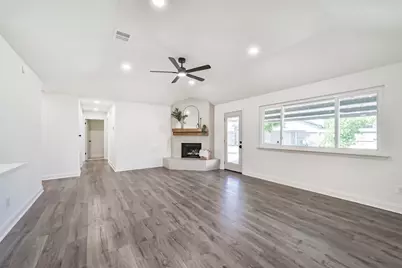 905 River Creek Drive, La Porte, TX 77571 - Photo 12