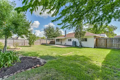 905 River Creek Drive, La Porte, TX 77571 - Photo 34