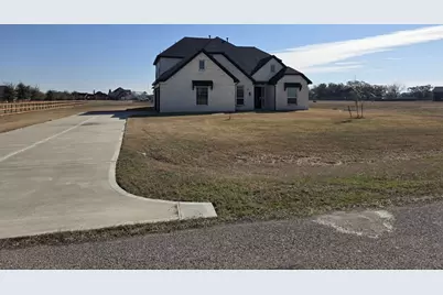 839 Lakeland Circle, Rosharon, TX 77583 - Photo 1