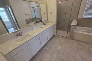 839 Lakeland Cir, Rosharon, TX 77583 - Photo 18