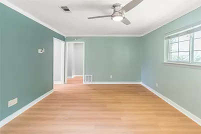 12906 Southspring Drive, Houston, TX 77047 - Photo 20