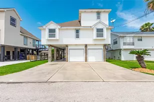 70 Tarpon St, Bayou Vista, TX 77563 - Photo 2