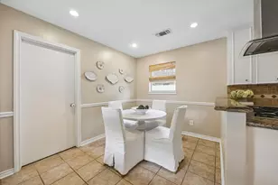 7623 Meadowvale Dr, Houston, TX 77063 - Photo 8