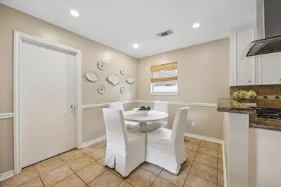 7623 Meadowvale Drive, Houston, TX 77063 - Photo 8