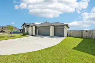 409 Chardonnay Dr, Alvin, TX 77511 - Photo 30