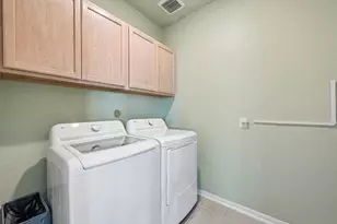 409 Chardonnay Dr, Alvin, TX 77511 - Photo 22