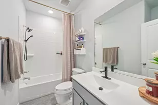 409 Chardonnay Dr, Alvin, TX 77511 - Photo 20
