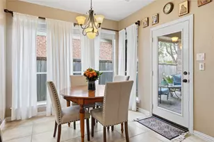 206 N Vershire Cir, The Woodlands, TX 77354 - Photo 16