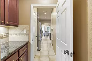 206 N Vershire Cir, The Woodlands, TX 77354 - Photo 18