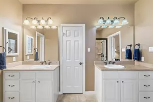 206 N Vershire Cir, The Woodlands, TX 77354 - Photo 24