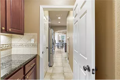 206 N Vershire Circle, The Woodlands, TX 77354 - Photo 18