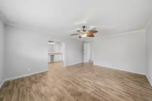 302 Country Road 893, Angleton, TX 77515 - Photo 20