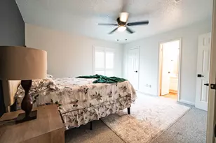 3026 S Peach Hollow Cir, Pearland, TX 77584 - Photo 6