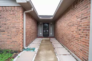 3026 S Peach Hollow Cir, Pearland, TX 77584 - Photo 1