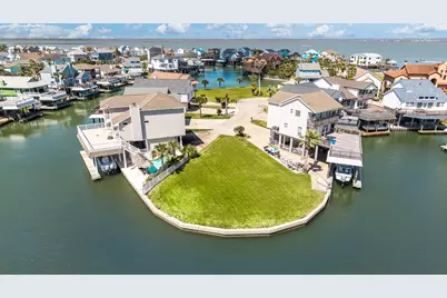 547 Sunset Circle, Tiki Island, TX 77554 - Photo 6