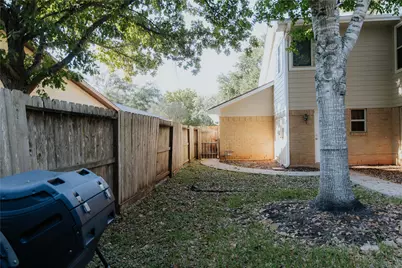 3327 Larkwood Lane, Sugar Land, TX 77479 - Photo 44