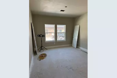 304 N N Ormsby Street, Alvin, TX 77511 - Photo 8