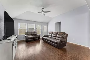 16758 N Blue Jay Dr, Conroe, TX 77385 - Photo 8