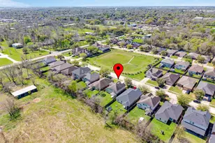 8530 E Highlands Crossing, Highlands, TX 77562 - Photo 20