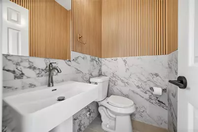 2606 Nantucket Drive, Houston, TX 77057 - Photo 14