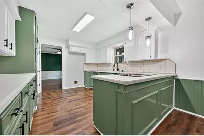 202 Laura Lane, Conroe, TX 77385 - Photo 12