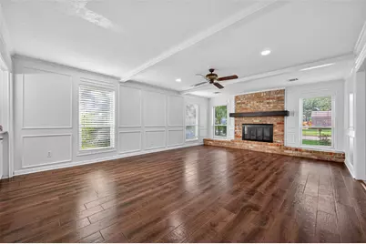 202 Laura Lane, Conroe, TX 77385 - Photo 6