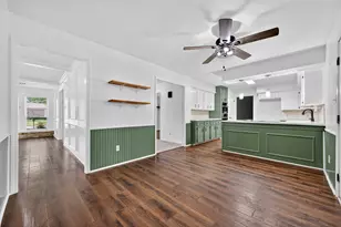 202 Laura Ln, Conroe, TX 77385 - Photo 8