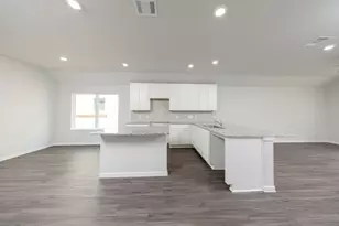 16912 Hazelnut Dr, Conroe, TX 77302 - Photo 2