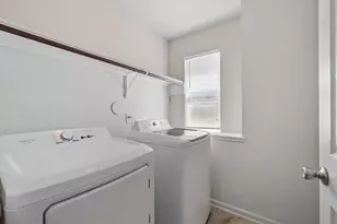 2715 Skyview Knoll Ct, Houston, TX 77047 - Photo 24