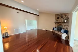 1408 Brandon Ct, Bay City, TX 77414 - Photo 2