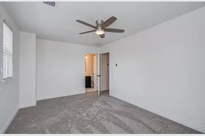 6621 N Main Street, Houston, TX 77009 - Photo 24